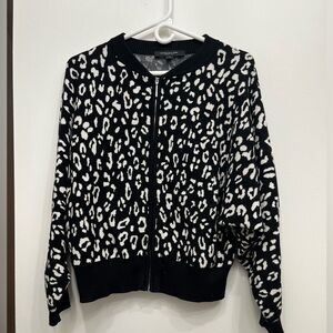 Marc New York White/Black Leopard Animal Print Zipped Sweater Sz L